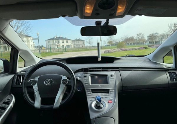 Toyota Prius cena 39900 przebieg: 270000, rok produkcji 2012 z Sulechów małe 137